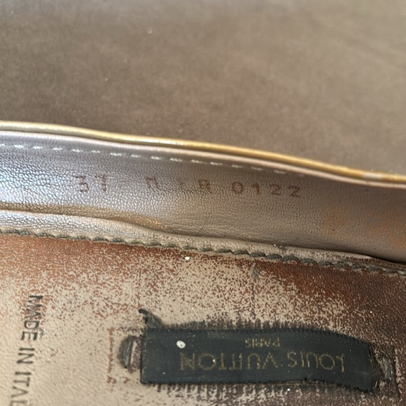 Vintage Louis Vuitton Vernis Leather Flats 37 - Picture 14 of 15
